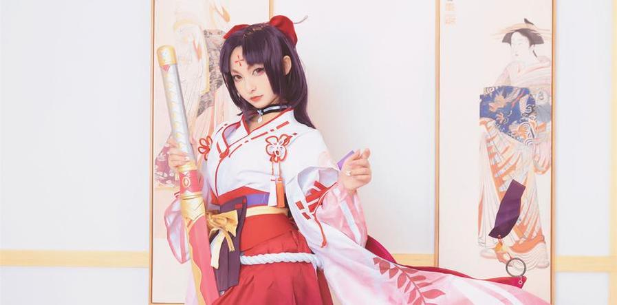 一组唯美照片，神楽坂真冬cos绝対服従的定制之作